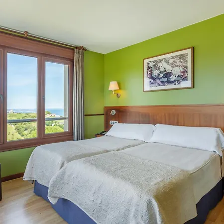 La Colina 4*