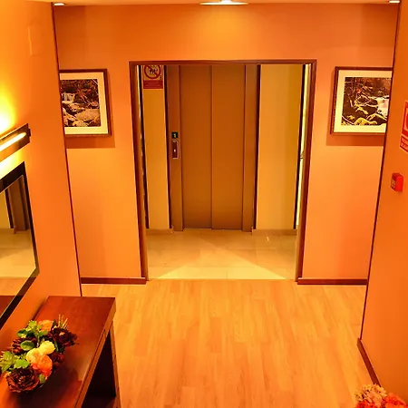 La Colina Hotel