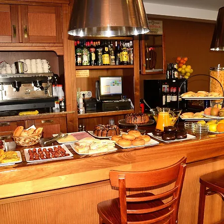 La Colina Hotel