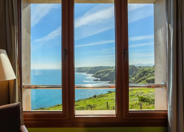 Ξενοδοχείο La Colina 4*