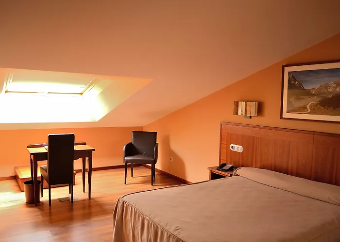 Ξενοδοχείο La Colina 4*